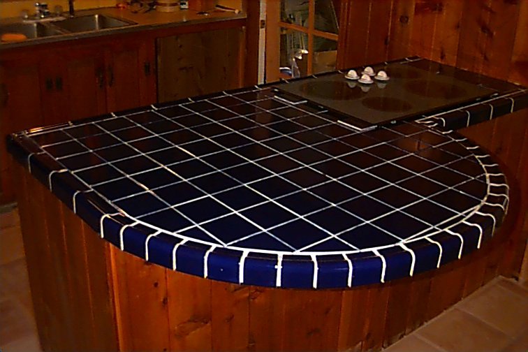 kitchen%20island%20tile%20done%202%20010204.jpg