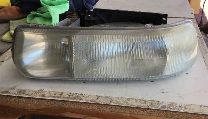 Sub-headlight-polishing1-180218.jpg
